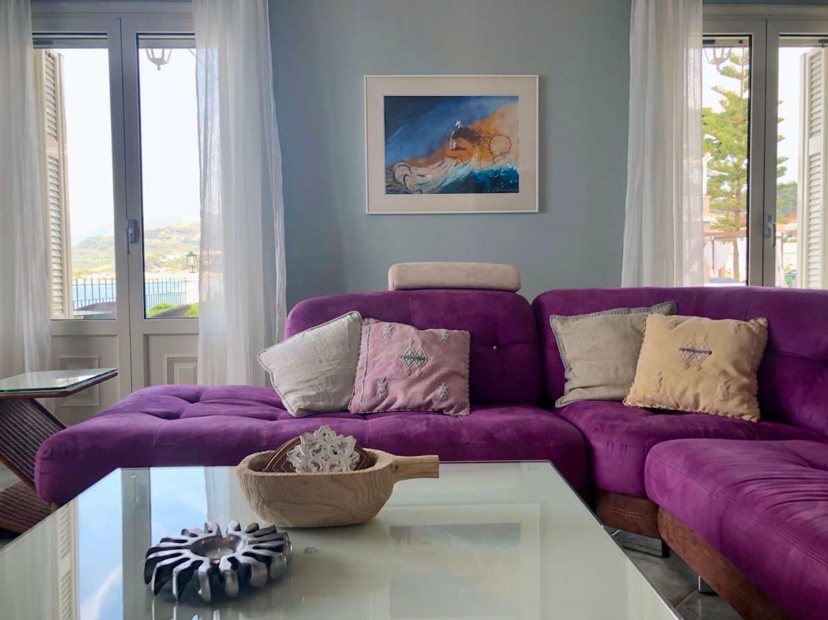 Dolphin Villa *